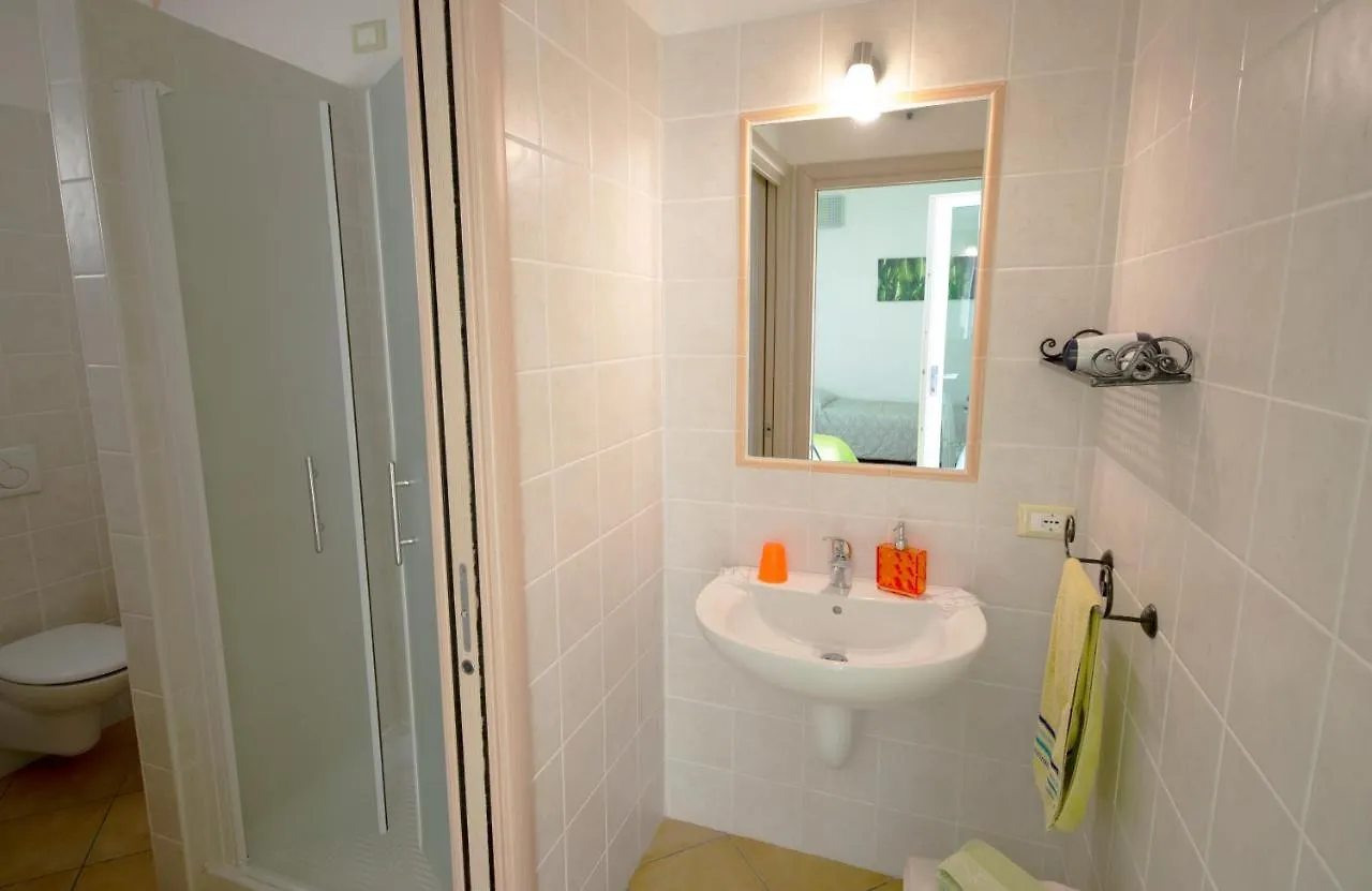Bed and Breakfast Bb Il Grande Salice Bike Friends Ponti sul Mincio 0*,
